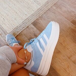 NWT ADIDAS VL Court Bold Shoes!